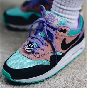 Nike Air Max 1 ND “have a nice day” edition